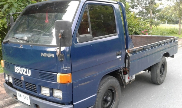 ISUZU 4ล้อ NKR รถห้าง