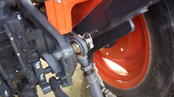 ขาย36แรงรถไร่สภาพเยี่ยม ไร้สนิม  ใช้น้อยสุดๆ200 กว่าชัวโมง