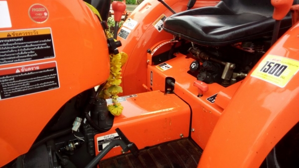 ขาย36แรงรถไร่สภาพเยี่ยม ไร้สนิม  ใช้น้อยสุดๆ200 กว่าชัวโมง