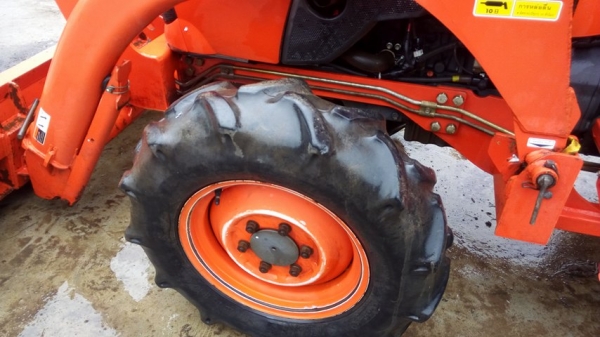 36แรงรถไร่ ใช้น้อยสีสดมากๆ  พร้อมชุดดันดินหน้า และโรตาลี