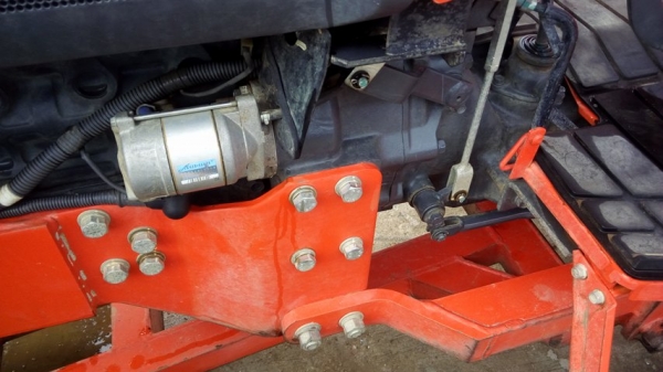 36แรงรถไร่ ใช้น้อยสีสดมากๆ  พร้อมชุดดันดินหน้า และโรตาลี