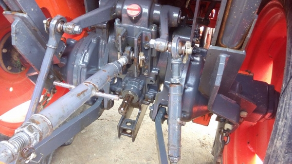 36แรงรถไร่ ใช้น้อยสีสดมากๆ  พร้อมชุดดันดินหน้า และโรตาลี