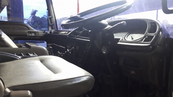 หัวเก๋ง เดก้า 10 ล้อ สภาพพร้อมใช้ อุปกรณ์ครบ