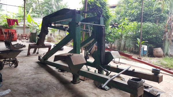 ขาย คีบอ้อย ของสามารถเกษตรยนต์ อุปกรณ์ครบ ซ่อมมือคีบกับทำสีใหม่ให้ด้วยครับ