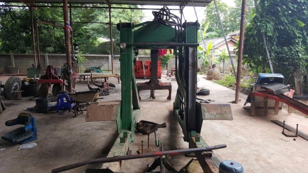 ขาย คีบอ้อย ของสามารถเกษตรยนต์ อุปกรณ์ครบ ซ่อมมือคีบกับทำสีใหม่ให้ด้วยครับ