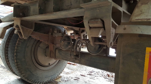 ขาย รถพ่วงแม่-ลูกไม่ดั้ม NISSAN UD วางเครื่อง HINO K13D 260 แรงม้า คัสซีสวยตลอดเส้น เอกสารเล่มทะเบียนพร้อมโอน