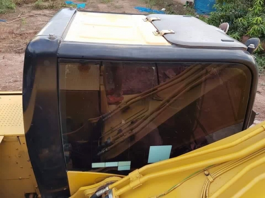 ขายรถแบ็คโฮ CAT 320 D กระบอกดำ JAPAN ใช้งานน้อย ช่วงล่างเปลียนมาให้ใหม่  ราคาต่อรองได้ครับ ถุกใจขายได้ขาย เจ้าของใจดีมากครับ