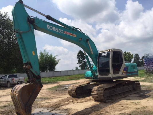 ขายรถแบ็คโฮ  KOBELCO SK200-6 YN-10 ไมล์ 13,xxx เอกสารเล่มทะเบียน ออกห้้างป้ายแดงไม่เคยทำสี  ราคาต่อรองมาเลยขายได้ขายครับ