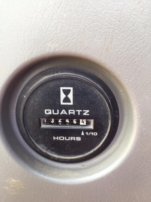 ขายรถแบ็คโฮ  KOBELCO SK200-6 YN-10 ไมล์ 13,xxx เอกสารเล่มทะเบียน ออกห้้างป้ายแดงไม่เคยทำสี  ราคาต่อรองมาเลยขายได้ขายครับ