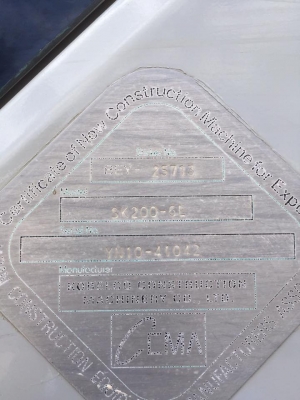 ขายรถแบ็คโฮ  KOBELCO SK200-6 YN-10 ไมล์ 13,xxx เอกสารเล่มทะเบียน ออกห้้างป้ายแดงไม่เคยทำสี  ราคาต่อรองมาเลยขายได้ขายครับ