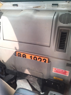 ขายรถแบ็คโฮ  KOBELCO SK200-6 YN-10 ไมล์ 13,xxx เอกสารเล่มทะเบียน ออกห้้างป้ายแดงไม่เคยทำสี  ราคาต่อรองมาเลยขายได้ขายครับ