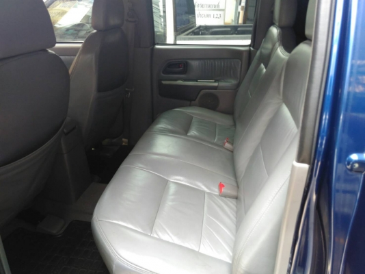 isuzu d-max cab4 LS 3.0a/t 4X4 TOP2004 isuzu d-max cab4 LS 3.0a/t 4X4 TOP2004