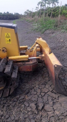 ขาย แทรคเตอร์ KOMATSU D20P-7E รถบ้านฝากขาย   สภาพดี เครื่องดี  โซ่ดี  พร้อมใช้ สนใจโทร 089-3818694 ดวงนภา