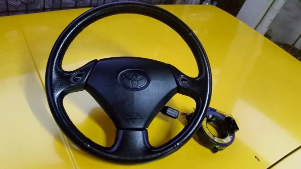 พวงมาลัยเก่าญี่ปุ่นสวยๆ Nissan Toyota มากมาย ใส่ได้ทั้งรถมี Airbag และไม่มี Airbag