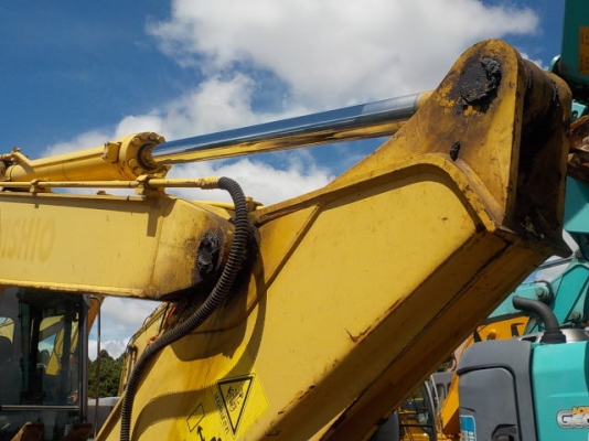 Komatsu PC128US-2EO ปี 2003 ใบแทร็คติดก้อนยาง นำเข้าจากญี่ปุ่น ถึงไทยเร็ว ๆ นี้ ราคาไม่แพงครับ