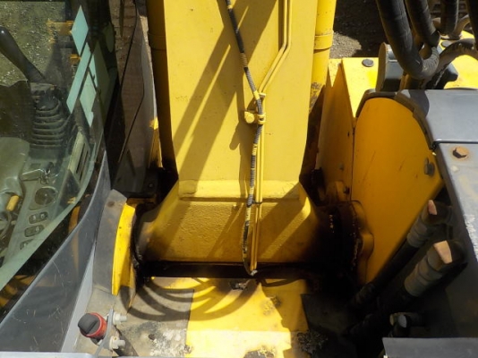 Komatsu PC128US-2EO ปี 2003 ใบแทร็คติดก้อนยาง นำเข้าจากญี่ปุ่น ถึงไทยเร็ว ๆ นี้ ราคาไม่แพงครับ