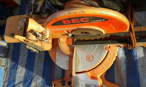 เลื่อยตัดองศา