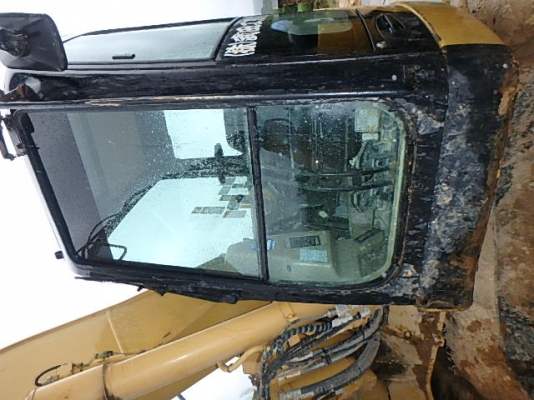 CAT 313CCR YR2004 ใบแทร็คติดก้อนยาง ใช้งานน้อยแค่ 2911 ชม. นำเข้าจากญี่ปุ่น