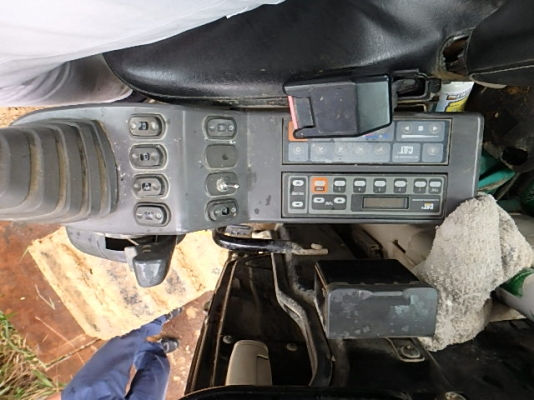 CAT 313CCR YR2004 ใบแทร็คติดก้อนยาง ใช้งานน้อยแค่ 2911 ชม. นำเข้าจากญี่ปุ่น