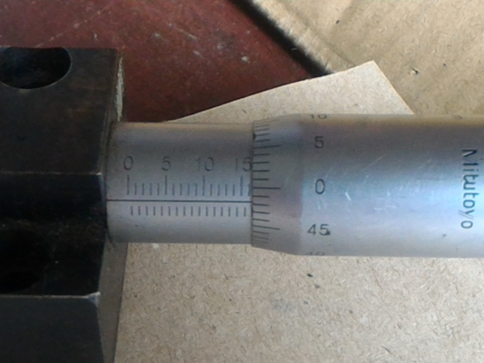 ไมโครมิเตอร์แบบพิเศษ ยี่ห้อ Mitutoyo จากญี่ปุ่น พร้อมแท่นเอาไปยึด สภาพสวย