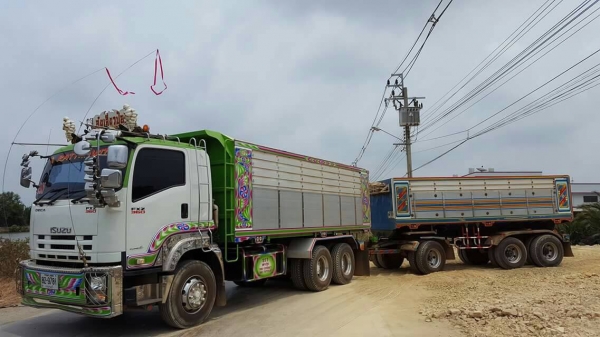 สิบล้อพ่วง 360 ปี 55 พ่วง 3 คาน