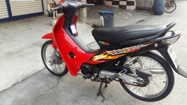Wave 100 ปี 47 สีแดง รถเดิมๆ ภาษีไม่ขาด มีเล่ม เอกสารครบ  โทร. 02-9165022,099-0812001