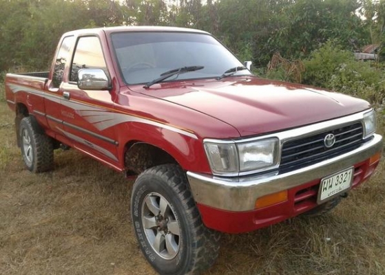 ขายTOYOTA LN130 surf เครื่อง2l เครื่องดี เกียร์AUTO เกียร์4x4ใช้งานได้ปกติ