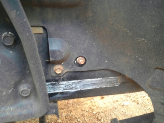 ขาย 6ล้อดั๊มพ์/รุ่น FE85DE/150 แรงม้า/ปี57