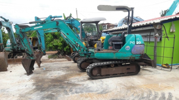 ขายKOMATSU  PC20-7  เก่าญี่ปุ่น...สภาพดี....เดิมๆๆ..ชั่วโมงน้อย...สนใจโทร089-3818694...ดวงนภา