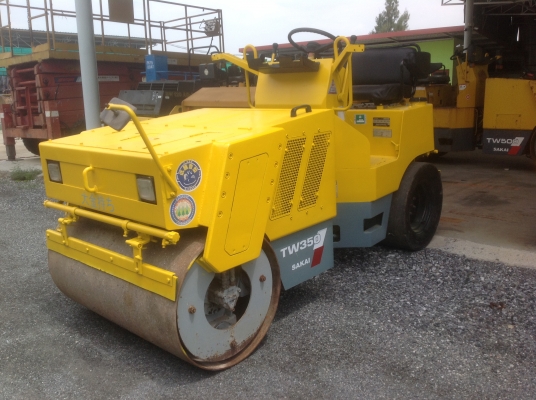 ขายรถบดSAKAIรุ่นTW350 นำเข้าญี่ปุ่นไม่เคยใช้งานในไทย หน้าเหล็กหลังยาง ขับ2เพลาเอวอ่อน เครื่องอีซูซุ สภาพดีพร้อมใช้งาน มีให้เลือกหลายคันหลายขนาด ขายรถบดSAKAIรุ่นTW350 นำเข้าญี่ปุ่นไม่เคยใช้งานในไทย หน้าเหล็กหลังยาง ขับ2เพลาเอวอ่อน เครื่องอีซูซุ สภาพดีพร้อมใช้งาน มีให้เลือกหลายคันหลายขนาด
