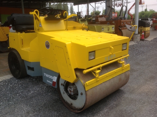 ขายรถบดSAKAIรุ่นTW350 นำเข้าญี่ปุ่นไม่เคยใช้งานในไทย หน้าเหล็กหลังยาง ขับ2เพลาเอวอ่อน เครื่องอีซูซุ สภาพดีพร้อมใช้งาน มีให้เลือกหลายคันหลายขนาด ขายรถบดSAKAIรุ่นTW350 นำเข้าญี่ปุ่นไม่เคยใช้งานในไทย หน้าเหล็กหลังยาง ขับ2เพลาเอวอ่อน เครื่องอีซูซุ สภาพดีพร้อมใช้งาน มีให้เลือกหลายคันหลายขนาด