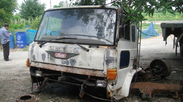 หัว Hino F18 สภาพเดิม ขาหน้า-หลัง กรองหลังเก๋ง ของครบ ราคาถูก