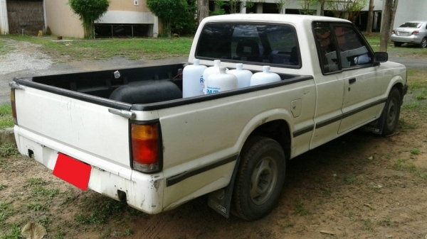 มาสด้า บี 2500 ทันเดอร์