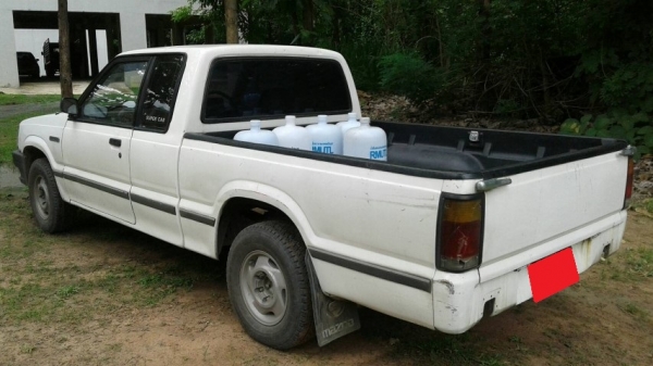 มาสด้า บี 2500 ทันเดอร์