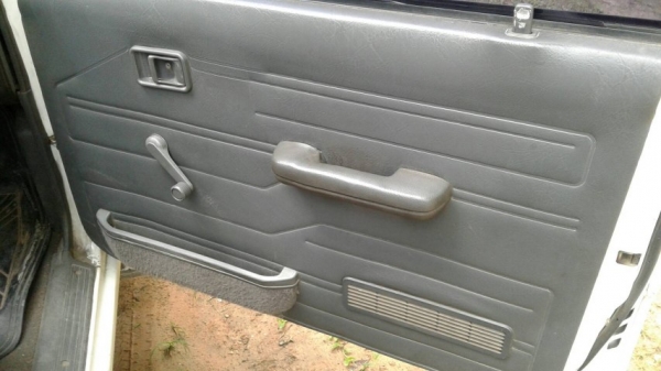 มาสด้า บี 2500 ทันเดอร์