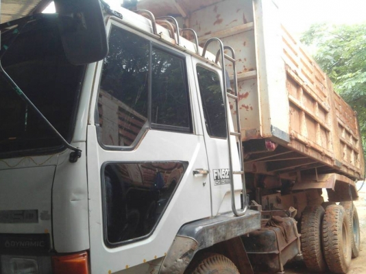 ขายดั้ม2เพลา FN527M-TD5&times;&times;&times; เบรกใหญ่ พาวเวอร์ จิฟฟี่ โลฮาย10สปีด รถใช้งานอยู่ เอกสารถูกต้อง เล่มทะเบียนพร้อมโอน ราคา690,000 สนใจโทร 090-8588220คุณนะ 093-3258446คุณบิว หรือเข้าดูสินค้าอื่นๆได้ที่ www.narong2truck.com หรือ www.truck.in.th/4