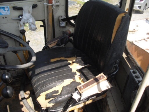 Komatsu 520B เครื่องโคมัตสุ 6D105 สภาพสวย ยางเต็ม นำเข้าจากญี่ปุ่น ถึงไทยเร็ว ๆ นี้ครับ