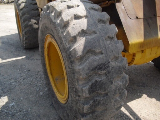 Komatsu 520B เครื่องโคมัตสุ 6D105 สภาพสวย ยางเต็ม นำเข้าจากญี่ปุ่น ถึงไทยเร็ว ๆ นี้ครับ