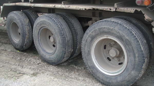 ลูกพ่วง3คานพื้นเรียบ ของ RCK รุ่งเจริญ ปี48 ยาว12.50ม สภาพสวยพร้อมใช้ ทะเบียนพร้อมโอน