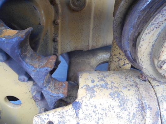 CAT D5B เครื่อง 10Z ซีเรียล 47X00631 นำเข้าจากญี่ปุ่น ไม่เคยใช้งานในไทย ถึงไทยเร็ว ๆ นี้ครับ