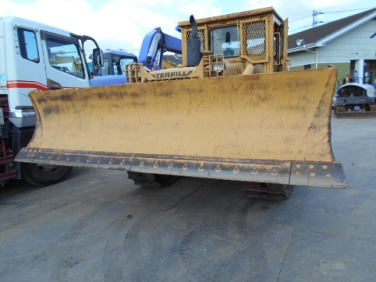 CAT D5B เครื่อง 10Z ซีเรียล 47X00631 นำเข้าจากญี่ปุ่น ไม่เคยใช้งานในไทย ถึงไทยเร็ว ๆ นี้ครับ