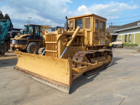 CAT D5B เครื่อง 10Z ซีเรียล 47X00631 นำเข้าจากญี่ปุ่น ไม่เคยใช้งานในไทย ถึงไทยเร็ว ๆ นี้ครับ