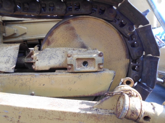 CAT D5B เครื่อง 10Z ซีเรียล 47X00631 นำเข้าจากญี่ปุ่น ไม่เคยใช้งานในไทย ถึงไทยเร็ว ๆ นี้ครับ