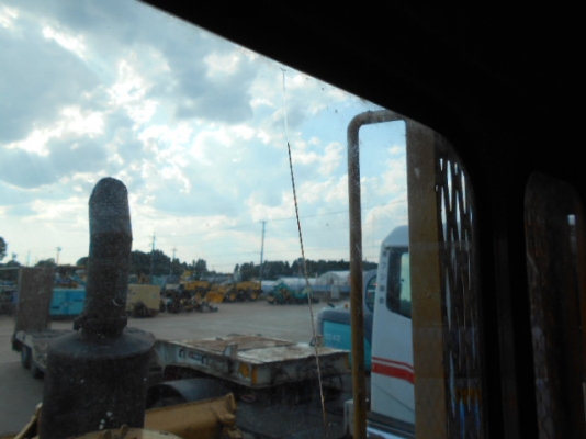 CAT D5B เครื่อง 10Z ซีเรียล 47X00631 นำเข้าจากญี่ปุ่น ไม่เคยใช้งานในไทย ถึงไทยเร็ว ๆ นี้ครับ