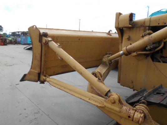 CAT D5B เครื่อง 10Z ซีเรียล 47X00631 นำเข้าจากญี่ปุ่น ไม่เคยใช้งานในไทย ถึงไทยเร็ว ๆ นี้ครับ