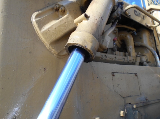 CAT D5B เครื่อง 10Z ซีเรียล 47X00631 นำเข้าจากญี่ปุ่น ไม่เคยใช้งานในไทย ถึงไทยเร็ว ๆ นี้ครับ