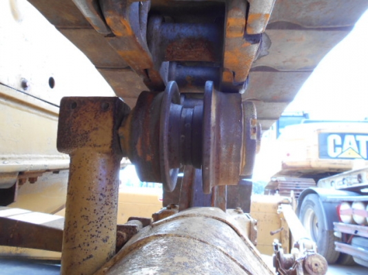 CAT D5B เครื่อง 10Z ซีเรียล 47X00631 นำเข้าจากญี่ปุ่น ไม่เคยใช้งานในไทย ถึงไทยเร็ว ๆ นี้ครับ