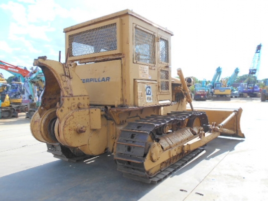 CAT D5B เครื่อง 10Z ซีเรียล 47X00631 นำเข้าจากญี่ปุ่น ไม่เคยใช้งานในไทย ถึงไทยเร็ว ๆ นี้ครับ