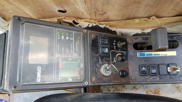 ขายด่วนรถแม็คโครKOBELCOSK100MARK///มาร์ทีชั่วโม่งทำงานน้อยรถนอกนำเข้ายังไม่เคยใช้งานในเมืองไทยเลย ขายด่วนรถแม็คโครKOBELCOSK100MARK///มาร์ทีชั่วโม่งทำงานน้อยรถนอกนำเข้ายังไม่เคยใช้งานในเมืองไทยเลย