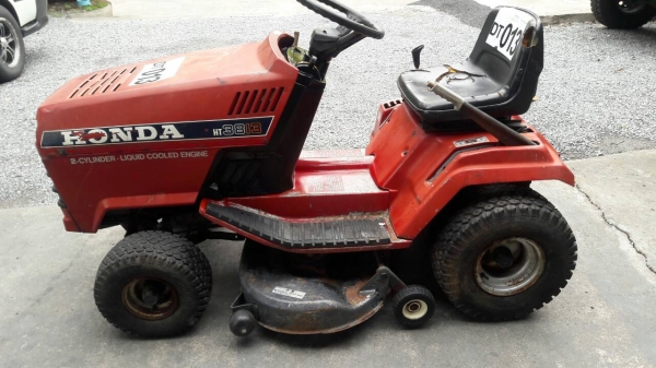 รถตัดหญ้านั่งขับ HONDA HT3813 2 ใบตัด